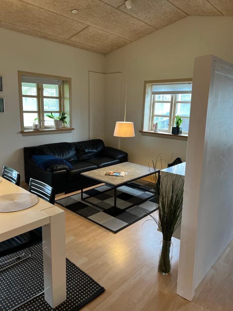 Skon Lejlighed Til 4 Personer Ansager Extérieur photo